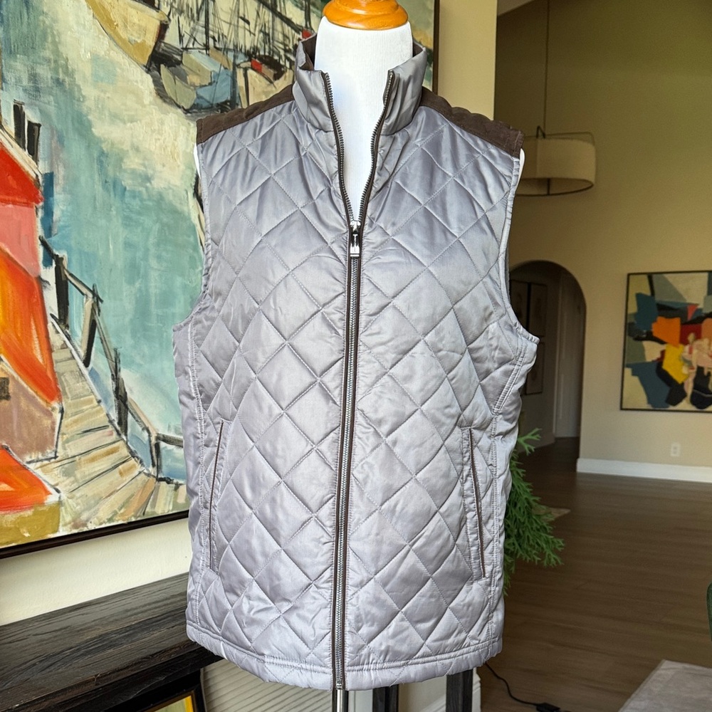 Johnston & Murphy Quilted Gray Vest with Brown Trim